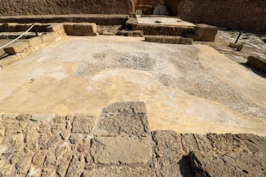 Caesarea, İsrail 'de Akdeniz kıyısında Kral Herod tarafından inşa edilmiş antik bir şehirdir. 