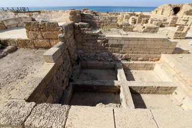 Caesarea, İsrail 'de Akdeniz kıyısında Kral Herod tarafından inşa edilmiş antik bir şehirdir. 