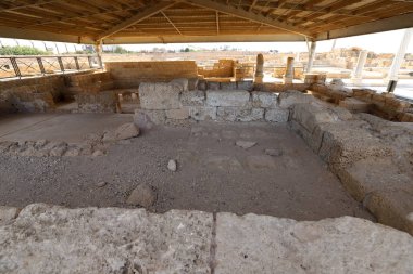 Caesarea, İsrail 'de Akdeniz kıyısında Kral Herod tarafından inşa edilmiş antik bir şehirdir. 