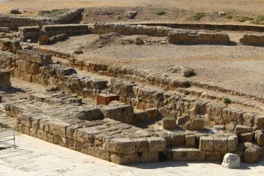 Caesarea, İsrail 'de Akdeniz kıyısında Kral Herod tarafından inşa edilmiş antik bir şehirdir.. 