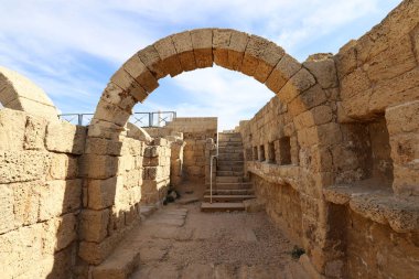 Caesarea, İsrail 'de Akdeniz kıyısında Kral Herod tarafından inşa edilmiş antik bir şehirdir.. 