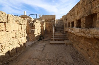 Caesarea, İsrail 'de Akdeniz kıyısında Kral Herod tarafından inşa edilmiş antik bir şehirdir.. 