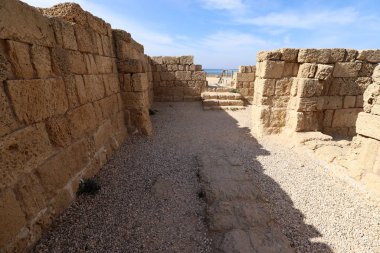 Caesarea, İsrail 'de Akdeniz kıyısında Kral Herod tarafından inşa edilmiş antik bir şehirdir.. 
