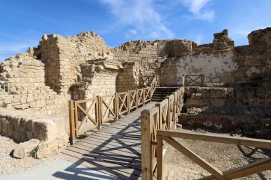 Caesarea, İsrail 'de Akdeniz kıyısında Kral Herod tarafından inşa edilmiş antik bir şehirdir.. 