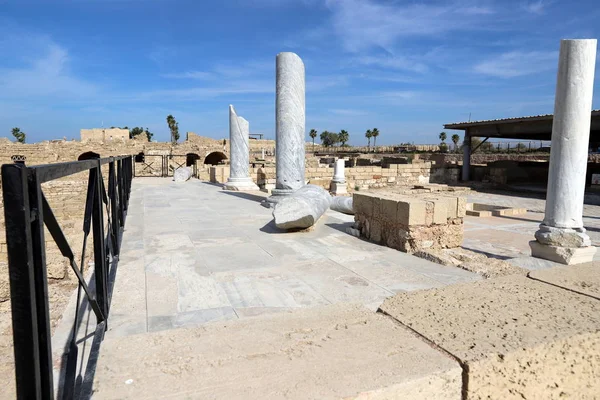Caesarea, İsrail 'de Akdeniz kıyısında Kral Herod tarafından inşa edilmiş antik bir şehirdir.. 
