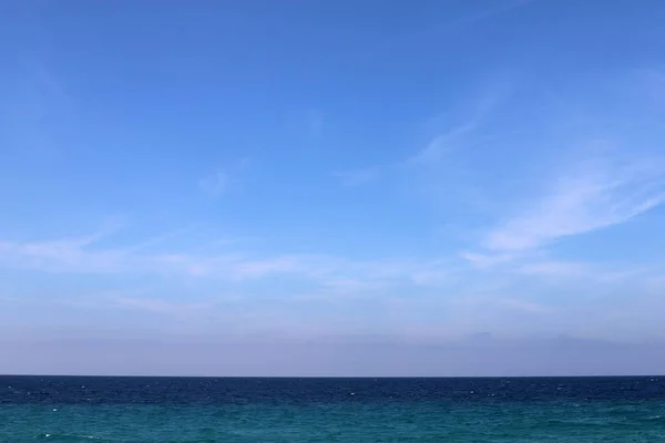 イスラエル北部の地中海上空に浮かぶ雨雲 — ストック写真