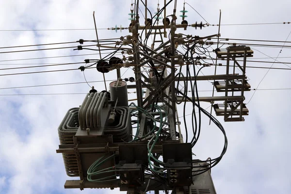 Poste Eléctrico Con Aisladores Corriente Cables Instala Norte Israel —  Fotos de Stock