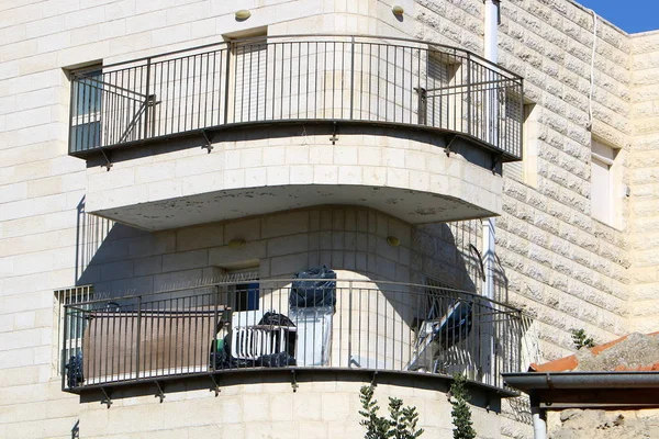 Ventanas Balcones Gran Ciudad Estilo Arquitectónico Las Grandes Ciudades Israelíes — Foto de Stock