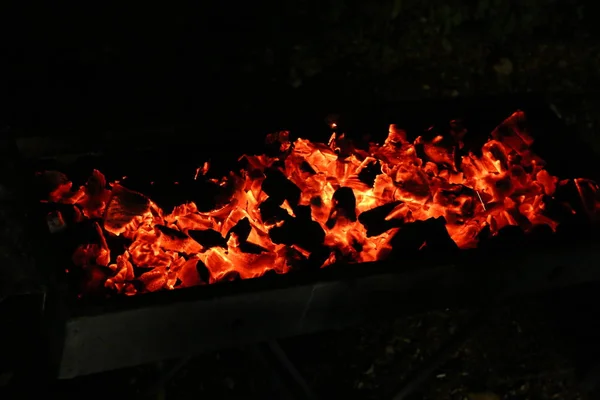 Ogień Płonie Ogniu Nadchodzi Dym — Zdjęcie stockowe