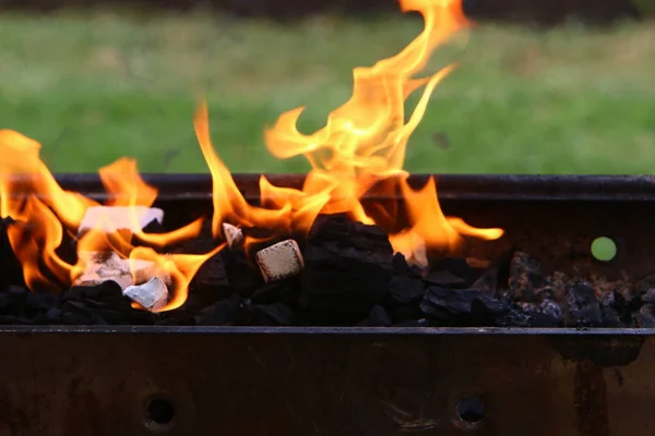 Ogień Płonie Ogniu Nadchodzi Dym — Zdjęcie stockowe