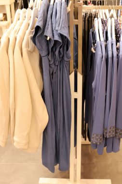 İsrail 'de büyük bir mağazada yeni ürünler sergileniyor ve satılıyor 