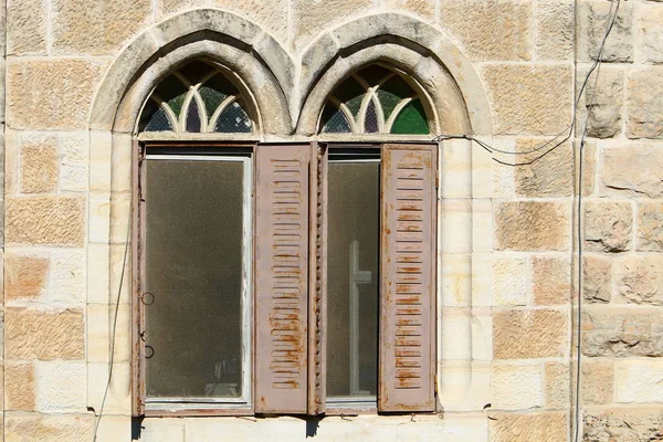 Malé Okno Velkém Městě Fragmenty Architektury Budov Staveb Izraeli — Stock fotografie