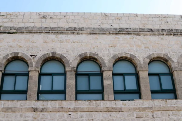 Pequeña Ventana Una Gran Ciudad Fragmentos Arquitectura Edificios Estructuras Israel — Foto de Stock