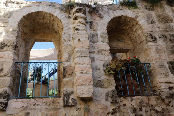 大城市的小窗户 以色列境内建筑物和结构建筑的碎片 — 图库照片