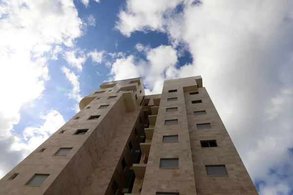 Pequeña Ventana Una Gran Ciudad Fragmentos Arquitectura Edificios Estructuras Israel — Foto de Stock
