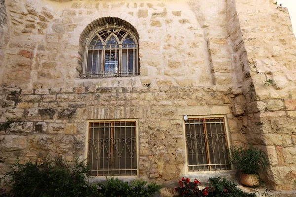 Маленьке Вікно Великому Місті Фрагменти Архітектури Будівель Споруд Ізраїлі — стокове фото