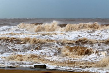 İsrail 'in kuzeyindeki Akdeniz' de kış fırtınası ve güçlü rüzgar 
