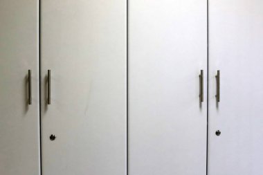 İsrail 'in başkenti Kudüs' teki eski binaların giriş kapıları. 