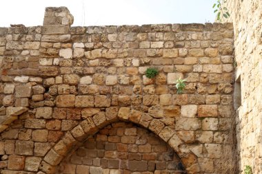 Akdeniz kıyılarındaki Acre şehrindeki antik Haçlı kalesi Kuzey İsrail 'de. 