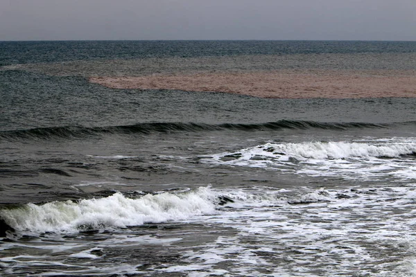 以色列北部地中海荒芜的海岸 — 图库照片