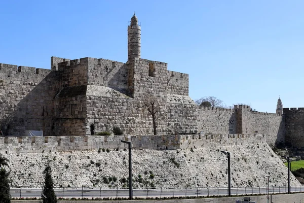 エルサレムの城壁は1538年にオスマン帝国のスルタン スレイマン1世によって築かれた — ストック写真
