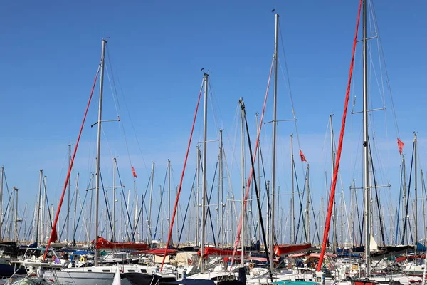 Masten Aan Oevers Van Middellandse Zee Baai Van Tel Aviv — Stockfoto