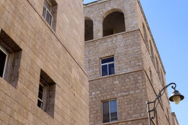 Eski Kudüs şehri, İsrail devletinin başkenti. Şehir en büyük üç din için kutsaldır: Yahudilik, Hristiyanlık ve İslam.. 