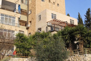 Eski Kudüs şehri, İsrail devletinin başkenti. Şehir en büyük üç din için kutsaldır: Yahudilik, Hristiyanlık ve İslam.. 