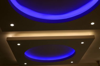 Işık, gölgeler ve yansımalar 