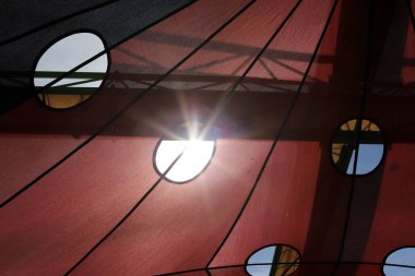 Işık, gölgeler ve yansımalar 