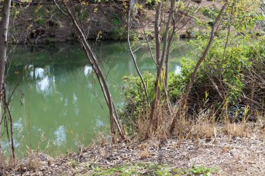 Ürdün Nehri, İsa 'nın vaftiz edildiği yer. Hıristiyanlar Ürdün 'ü kutsal bir nehir olarak görüyor 