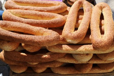 İsrail Devleti 'nin başkenti Kudüs' te ekmek ve fırın ürünleri satılmaktadır. 