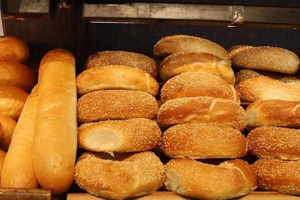 面包和烘焙产品在以色列国的首都耶路撒冷出售 — 图库照片