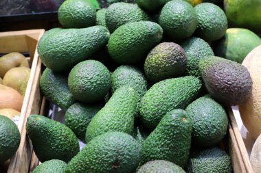 İsrail 'in başkenti Kudüs' teki bir pazarda taze meyve ve sebze satılır. 