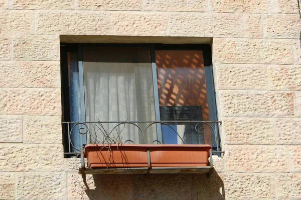 Petite Fenêtre Dans Une Grande Ville Capitale Israël Jérusalem — Photo