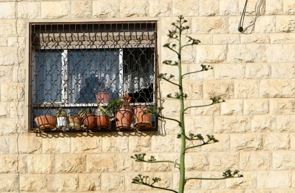 Petite Fenêtre Dans Une Grande Ville Capitale Israël Jérusalem — Photo