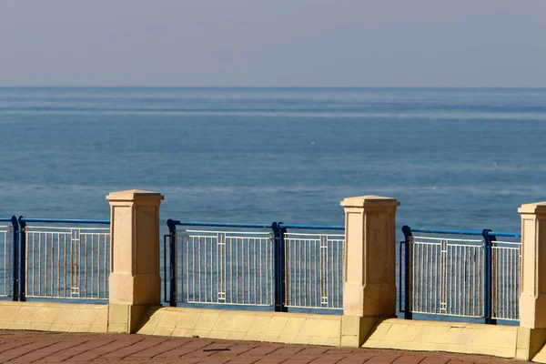 Cerca Parque Cidade Nas Margens Mar Mediterrâneo Norte Israel — Fotografia de Stock