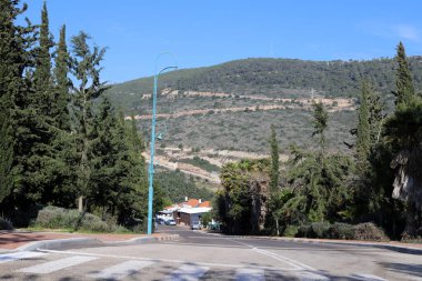 Orman, İsrail devletinin kuzeyindeki dağlarda otoyol. 