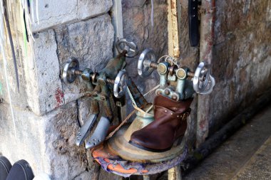      .     work, work tools, Israel, city photography, jobs, tools, construction, house, moshin, mechanism, city, street, technology, wheel, 