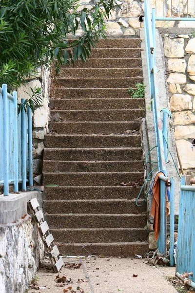 Lépcsőház Egy Városi Parkban Földközi Tenger Partján Észak Izraelben — Stock Fotó