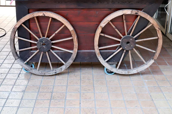 Wózek Kołowy Transportu Towarów Rzeczy Stoi Ulicy Jerozolimie — Zdjęcie stockowe