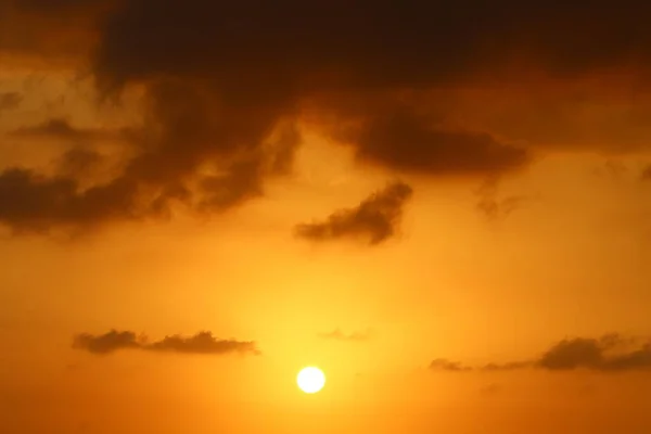 Sonnenuntergang Einem Bewölkten Himmel Norden Israels Sonnenuntergang Über Der Stadt — Stockfoto