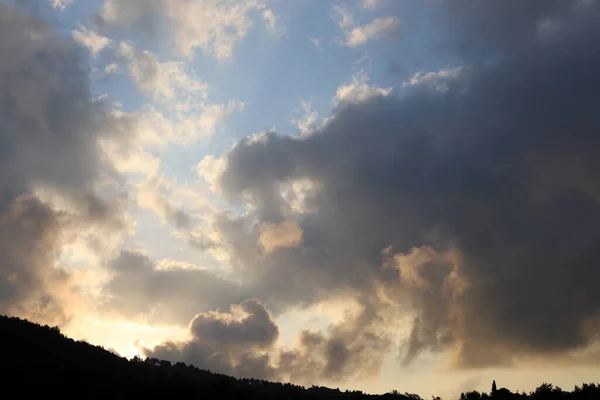 Nuvens Trovão Flutuando Céu Norte Israel Amanhã Vai Chover Vento — Fotografia de Stock