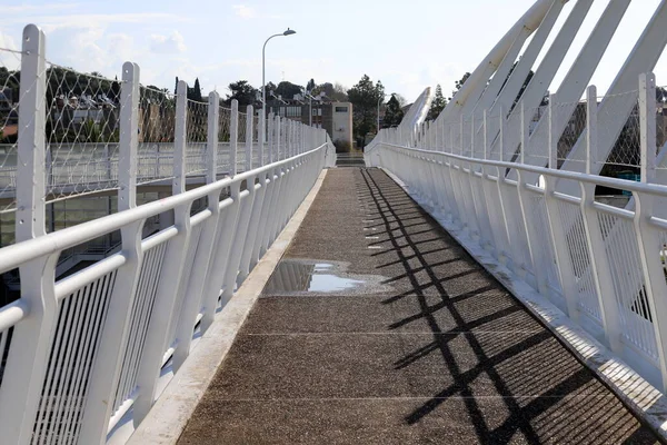 Puente Una Estructura Artificial Construida Parque Forestal Ciudad Norte Israel — Foto de Stock