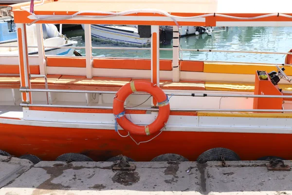 Steiger Voor Pleziervaartuigen Boten Aan Kust Van Middellandse Zee Het — Stockfoto