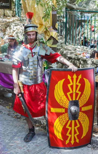 로마 병사 갑옷 입은 회원 "기사 예루살렘의" — 스톡 사진