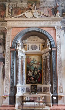 İç Santa Anastasia Kilisesi Verona, İtalya
