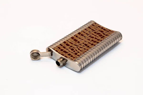 Decorative flask made of stainless steel decorated with crocodil