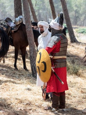 Katılımcılar Hıttin boynuzları, savaşta yeniden inşası 
