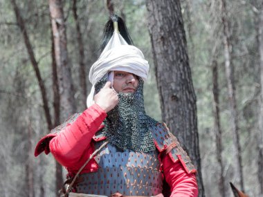 Katılımcılar Hıttin boynuzları, savaşta yeniden inşası 